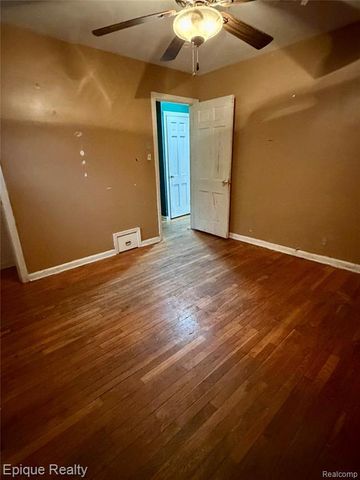 4409 Pengelly Road, Flint, MI 48507