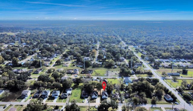 1815 Thompson Street, La Marque, TX 77568