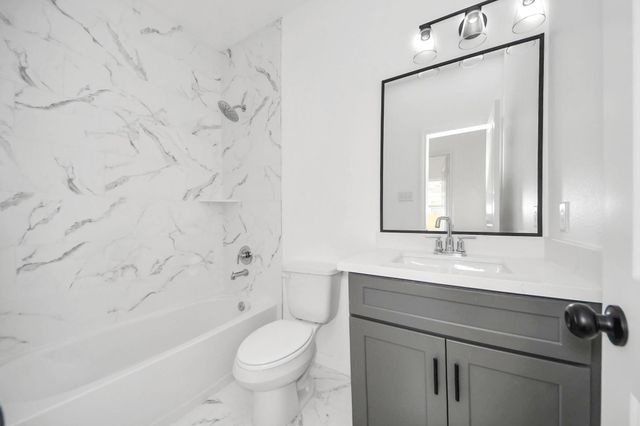 1815 Thompson Street, La Marque, TX 77568