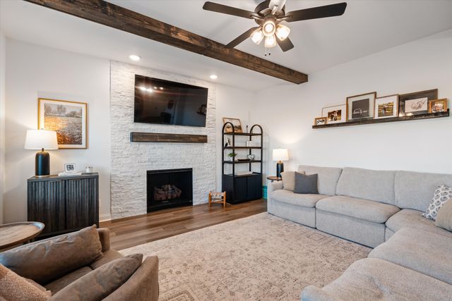 2047 Ireland Way, Clarksville, TN 37042