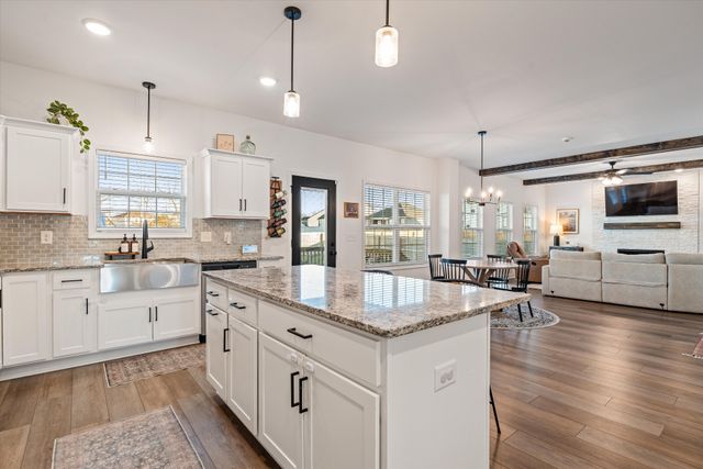 2047 Ireland Way, Clarksville, TN 37042