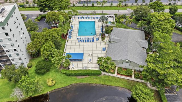 2240 N Cypress Bend Drive 505, Pompano Beach, FL 33069