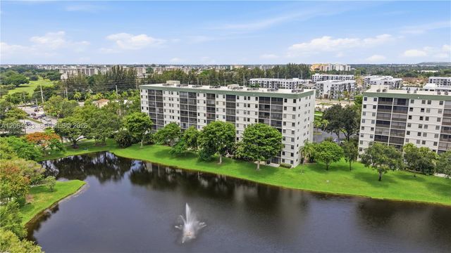 2240 N Cypress Bend Drive 505, Pompano Beach, FL 33069