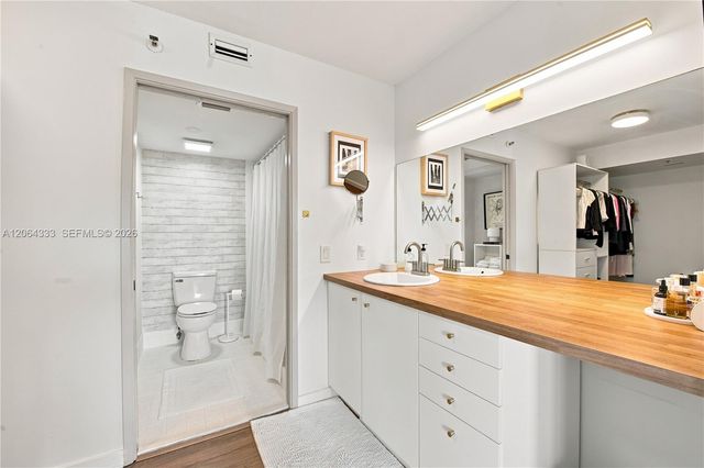 2240 N Cypress Bend Drive 505, Pompano Beach, FL 33069
