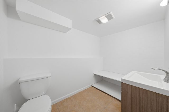 4545 N Lawndale Avenue, Chicago, IL 60625