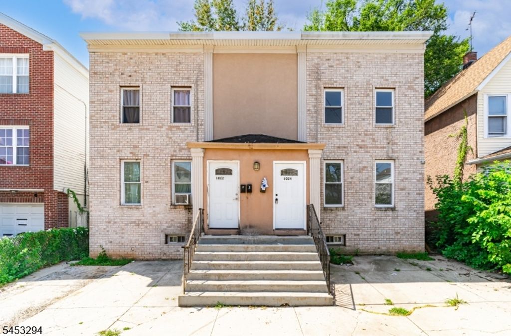 1024 Laura St, Elizabeth City, NJ 07201 — exterior