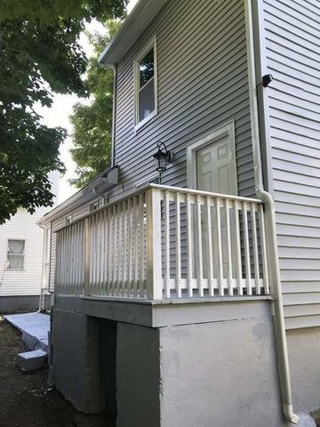18 Lawrence St, Brockton, MA 02301