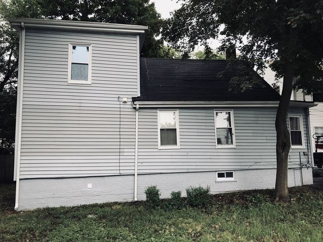 18 Lawrence St, Brockton, MA 02301