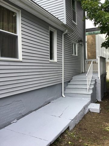 18 Lawrence St, Brockton, MA 02301