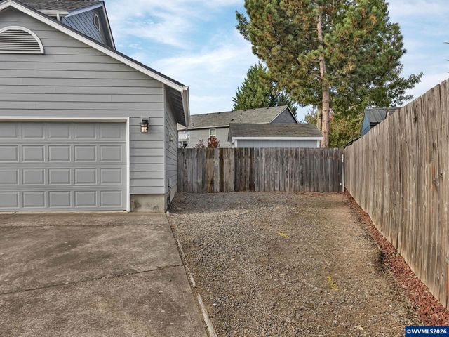1250 Horizon Ridge Ct NE, Keizer, OR 97303