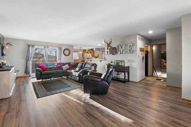 210 Forest Street, Fox Lake, WI 53933