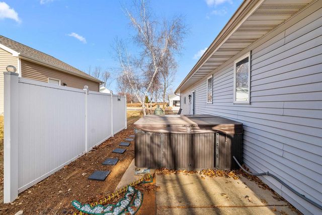 210 Forest Street, Fox Lake, WI 53933