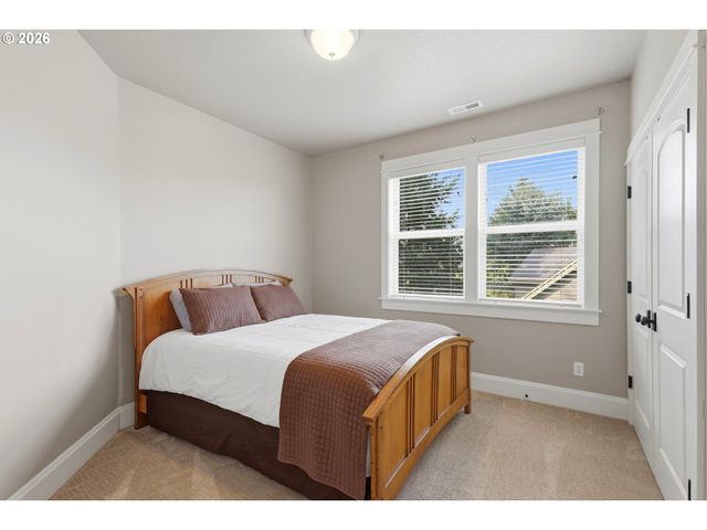 11498 Se Painted Hills Ct, Happy Valley, OR 97086