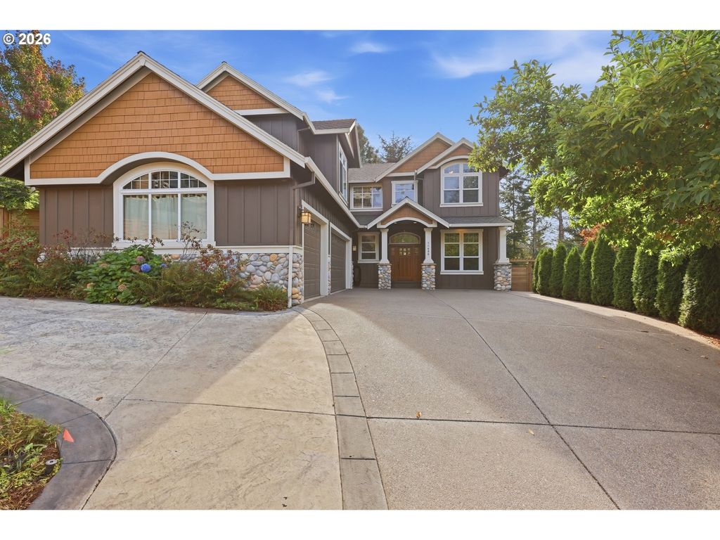 11498 Se Painted Hills Ct, Happy Valley, OR 97086