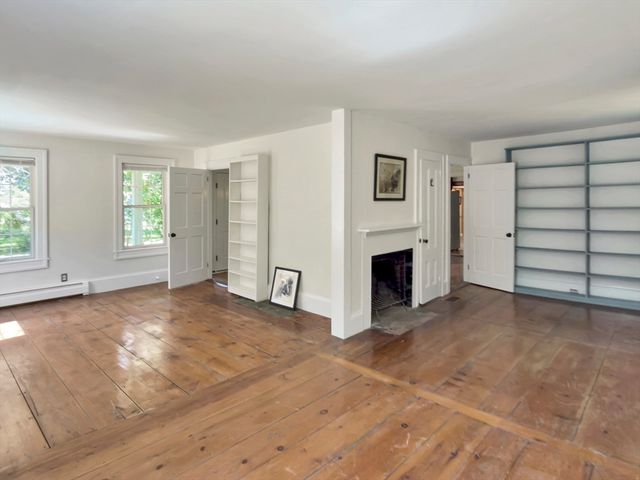 33 Indian Pond Rd, Kingston, MA 02364