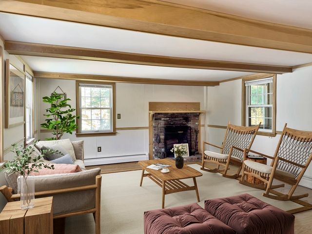 33 Indian Pond Rd, Kingston, MA 02364