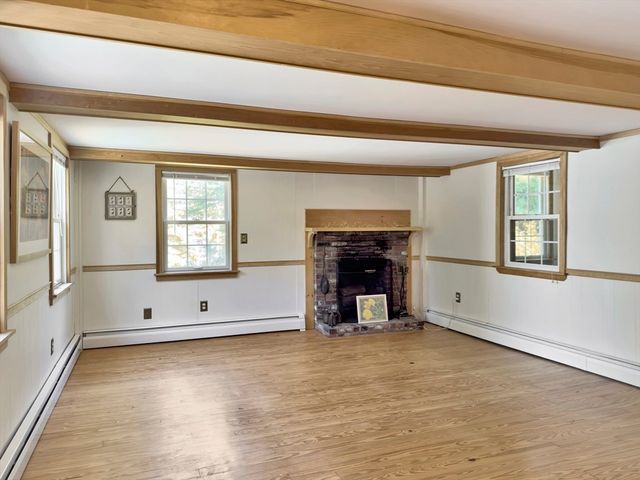 33 Indian Pond Rd, Kingston, MA 02364