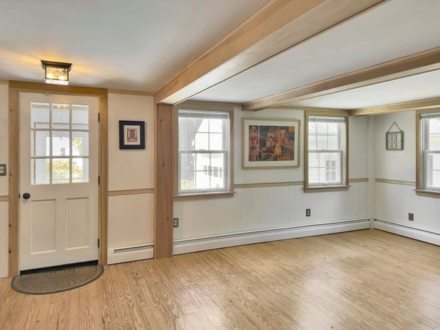 33 Indian Pond Rd, Kingston, MA 02364