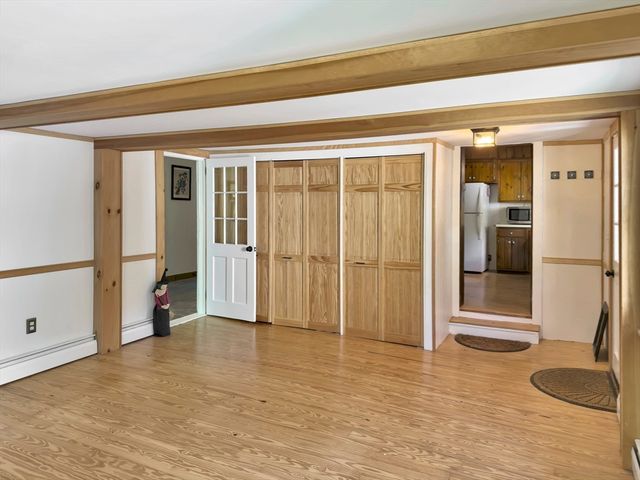 33 Indian Pond Rd, Kingston, MA 02364