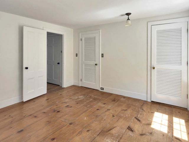 33 Indian Pond Rd, Kingston, MA 02364