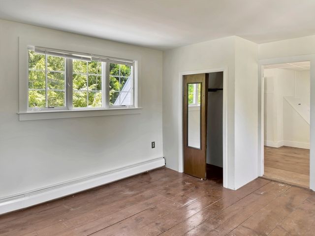 33 Indian Pond Rd, Kingston, MA 02364