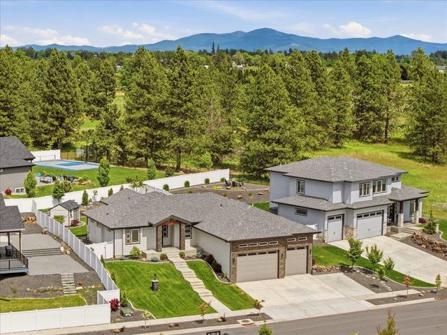 4210 W Pine Cliff Dr, Spokane, WA 99208