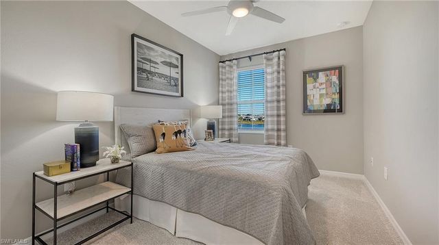 5046 Draco CIR, Naples, FL 34120