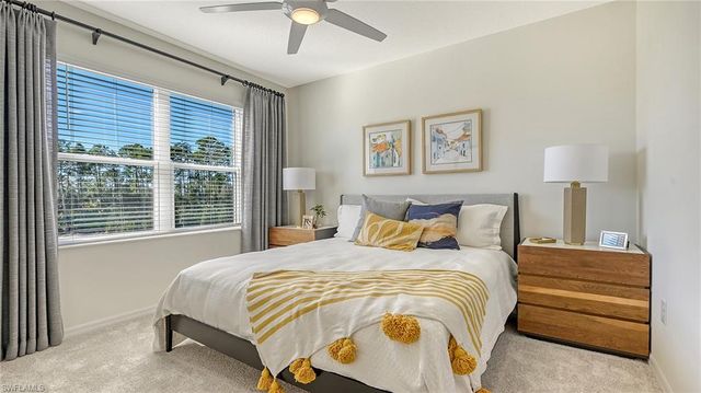 5046 Draco CIR, Naples, FL 34120