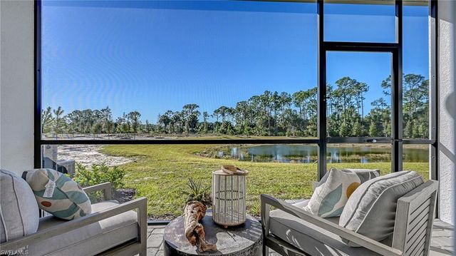 5046 Draco CIR, Naples, FL 34120