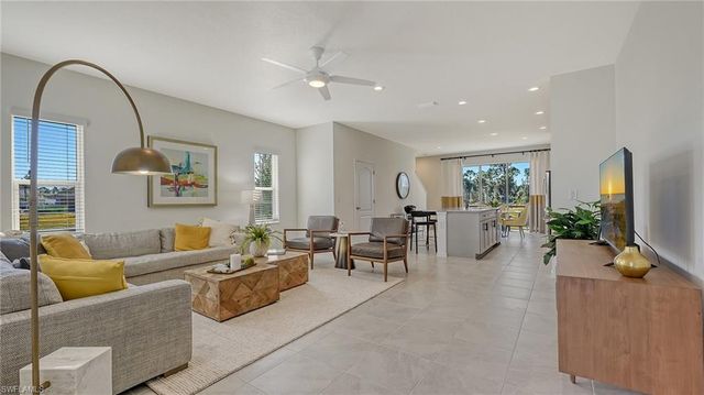 5046 Draco CIR, Naples, FL 34120