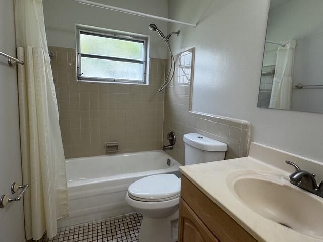 8306 NW 74TH Terrace, Tamarac, FL 33321