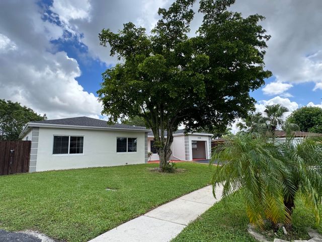 8306 NW 74TH Terrace, Tamarac, FL 33321