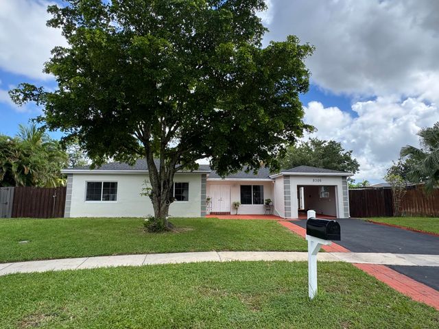 8306 NW 74TH Terrace, Tamarac, FL 33321