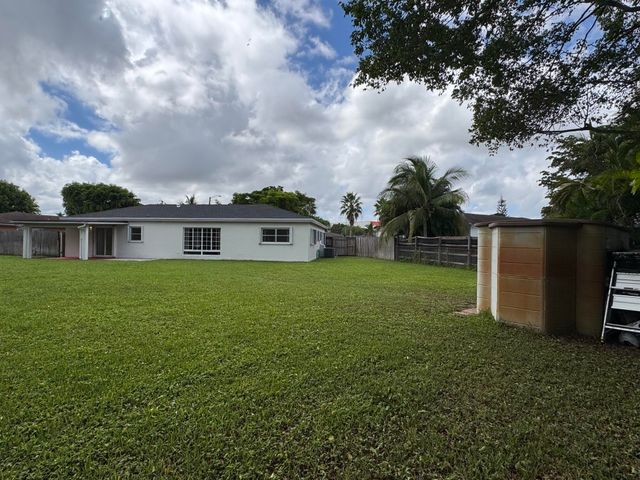 8306 NW 74TH Terrace, Tamarac, FL 33321