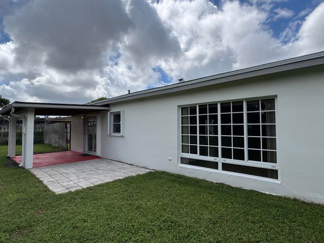 8306 NW 74TH Terrace, Tamarac, FL 33321