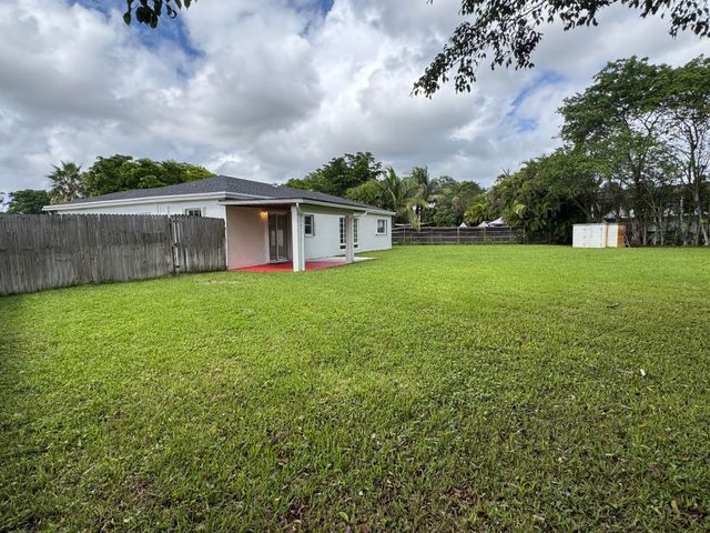 8306 NW 74TH Terrace, Tamarac, FL 33321