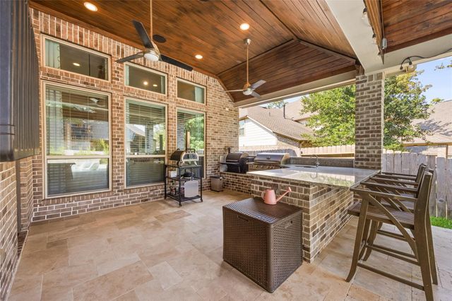 211 Evening Tide Way, Willis, TX 77318