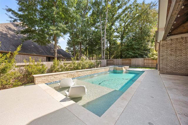 211 Evening Tide Way, Willis, TX 77318