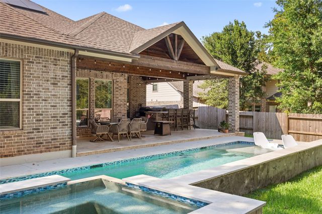 211 Evening Tide Way, Willis, TX 77318