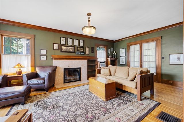 156 Windemere Rd Road, Rochester, NY 14610