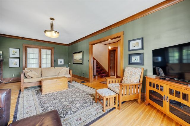 156 Windemere Rd Road, Rochester, NY 14610
