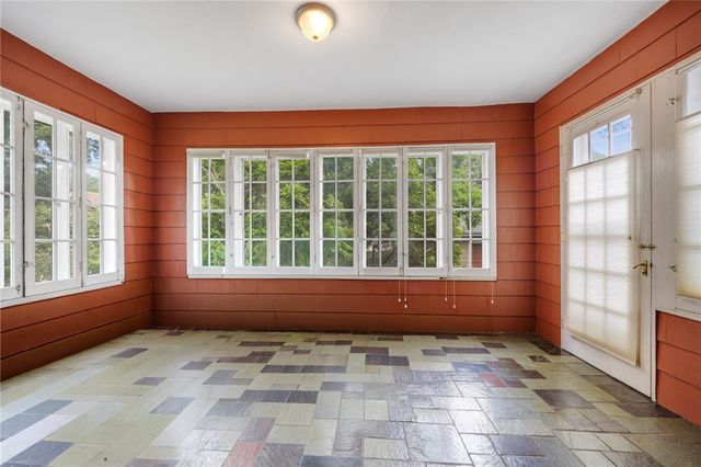156 Windemere Rd Road, Rochester, NY 14610