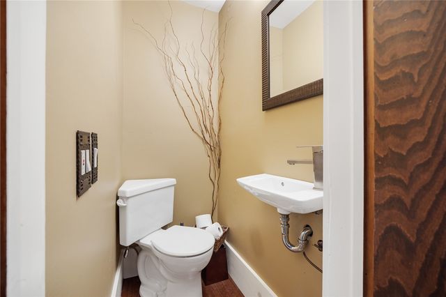 156 Windemere Rd Road, Rochester, NY 14610