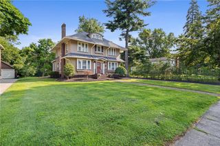 156 Windemere Rd Road, Rochester, NY 14610
