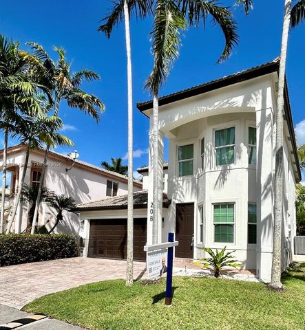 208 SE 15th St, Dania Beach, FL 33004