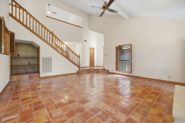 16719 SPRINGHILL DR, San Antonio, TX 78232