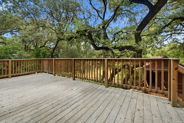 16719 SPRINGHILL DR, San Antonio, TX 78232