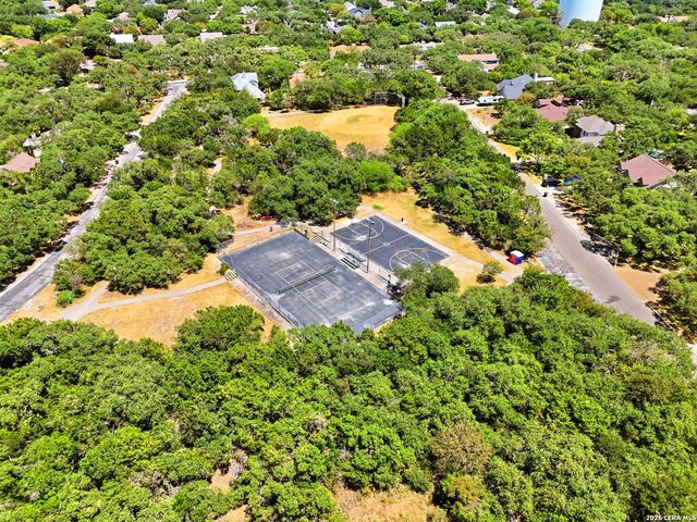16719 SPRINGHILL DR, San Antonio, TX 78232
