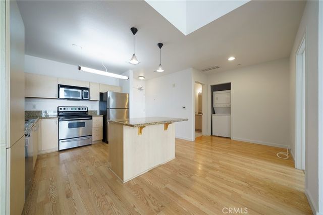 630 W 6th 616, Los Angeles, CA 90017