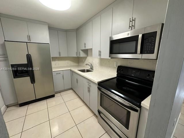 10975 SW 107th St 110, Miami, FL 33176
